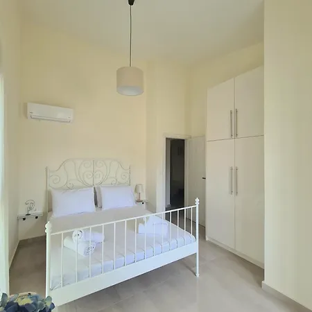 Ada's House Rhodes City